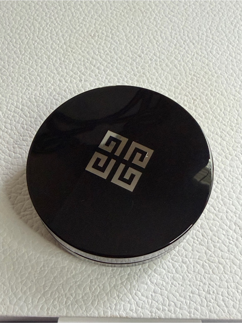 6 Fresh Gold-Givenchy Teint Couture Cushion
